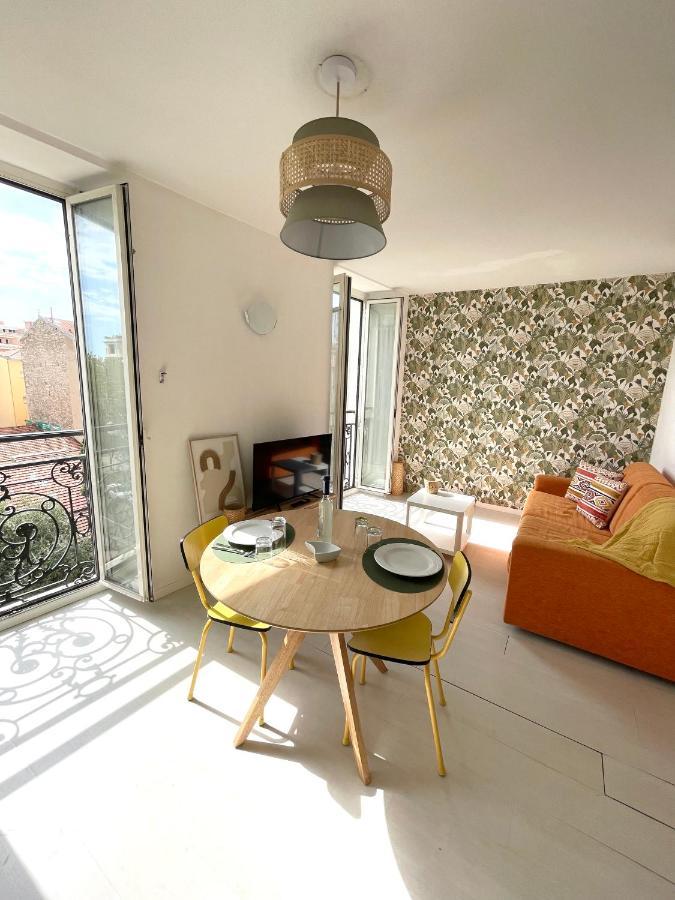 Menton Studio Face Au Jardin Bioves Fetes Des Citrons 3Min De La Mer Apartment Luaran gambar