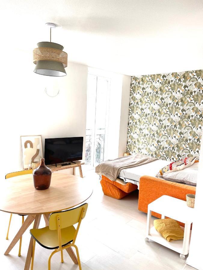 Menton Studio Face Au Jardin Bioves Fetes Des Citrons 3Min De La Mer Apartment Luaran gambar